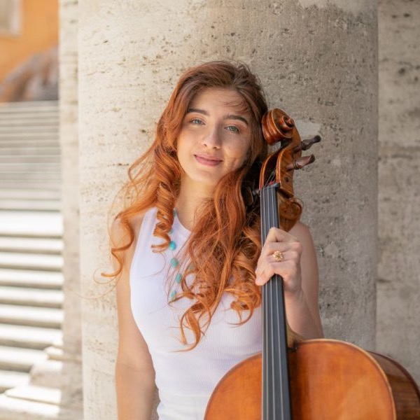 Margerita Succio violoncello